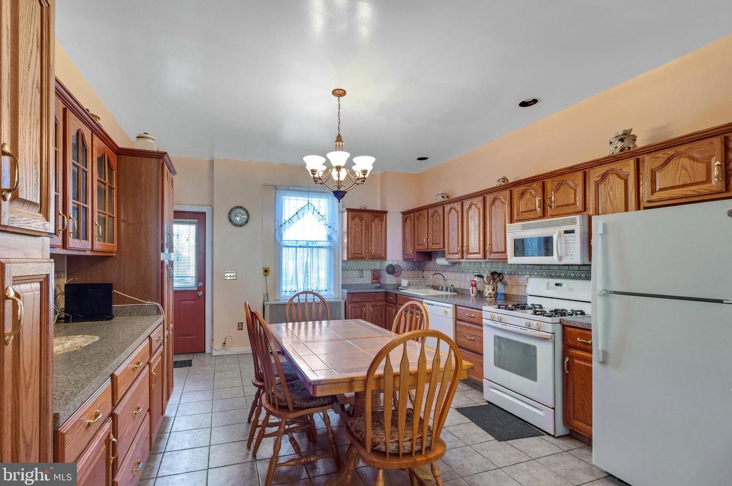 22 Highland Ave, Baltimore MD  21224-1408 exterior