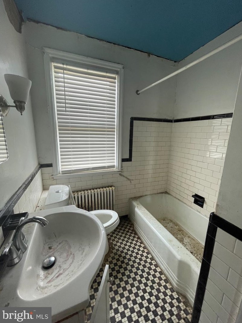 1311 Kenwood Ave, Baltimore MD  21213-3832 exterior