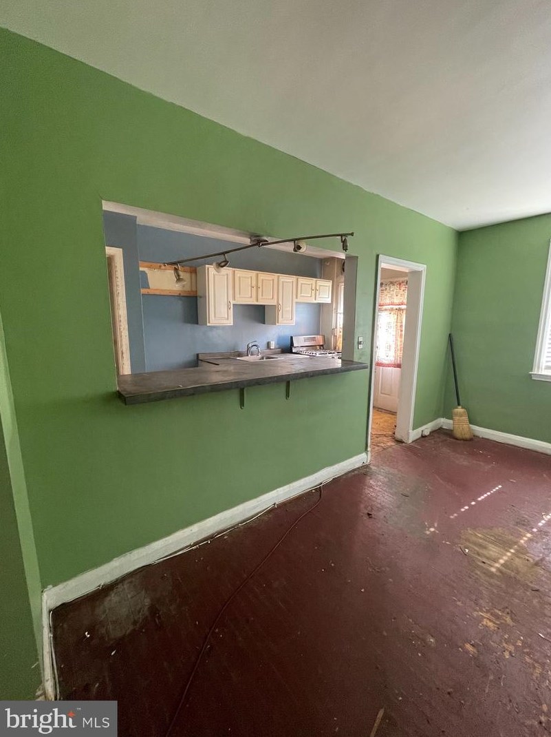 1311 Kenwood Ave, Baltimore MD  21213-3832 exterior