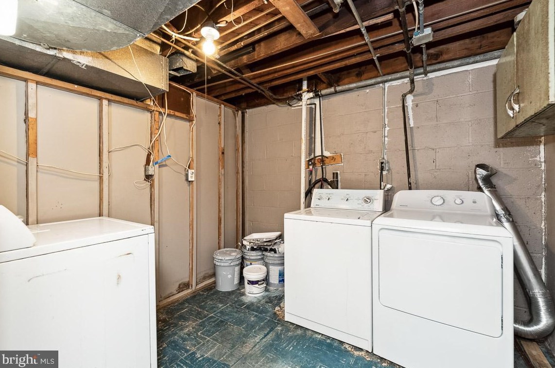 3709 Bayonne Ave, Baltimore MD 21206-2836 exterior