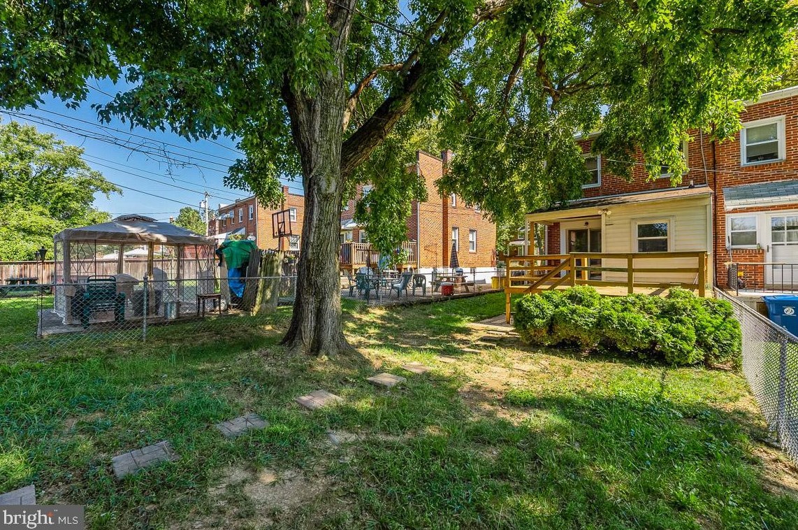 3709 Bayonne Ave, Baltimore MD 21206-2836 exterior