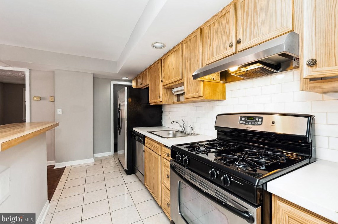 3709 Bayonne Ave, Baltimore MD 21206-2836 exterior