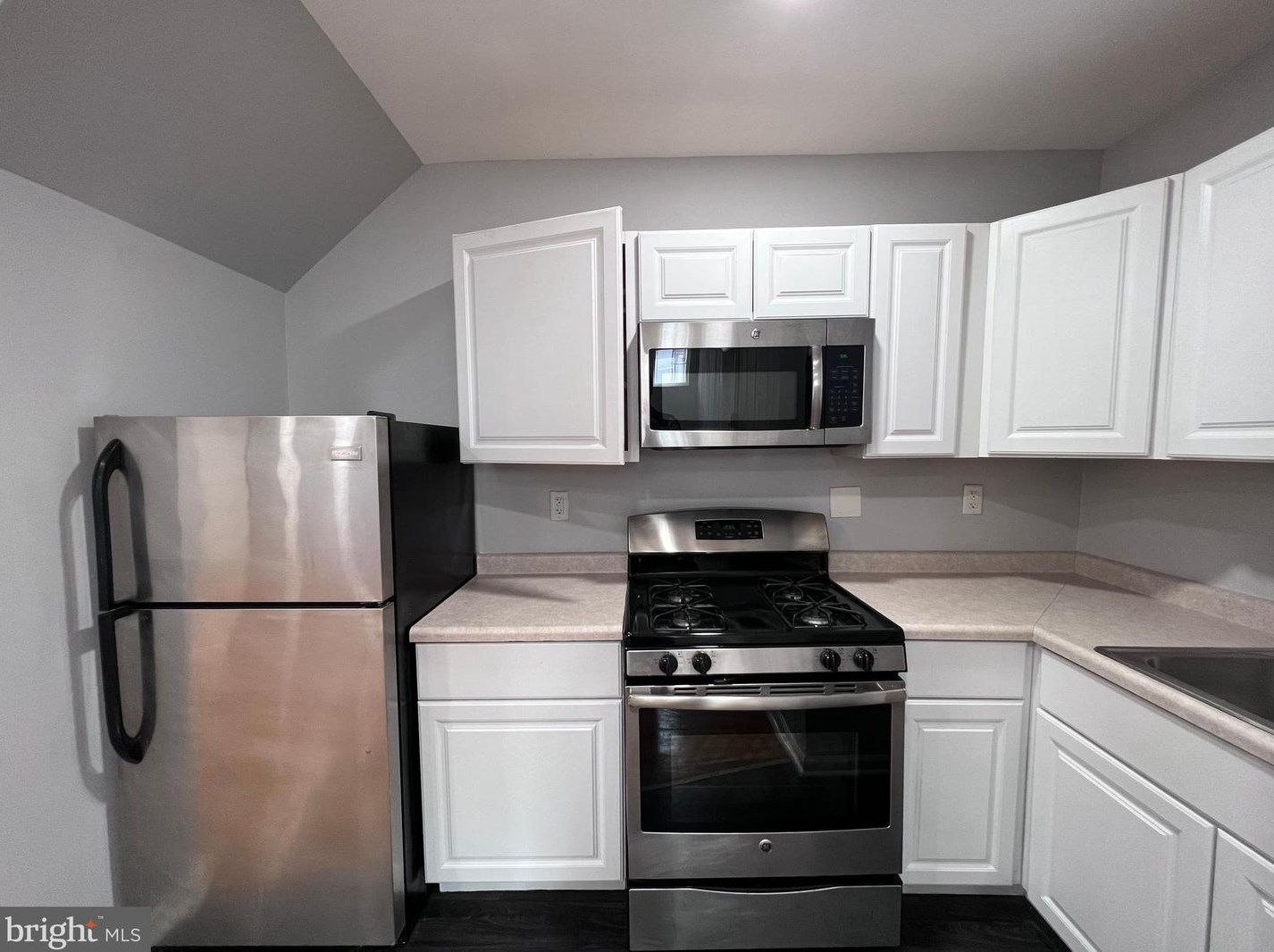 914 Charles St, Baltimore MD  21201-5394 exterior