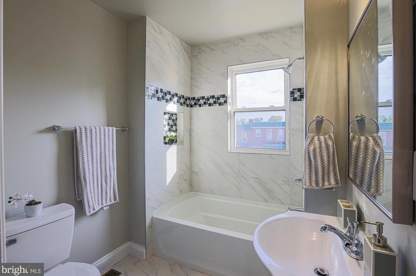 716 Richwood Ave, Baltimore MD  21212-4622 exterior