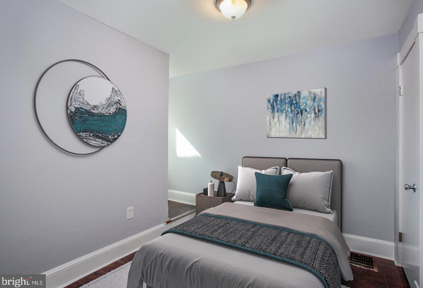 423 Cambria St, Baltimore MD  21225-1834 exterior