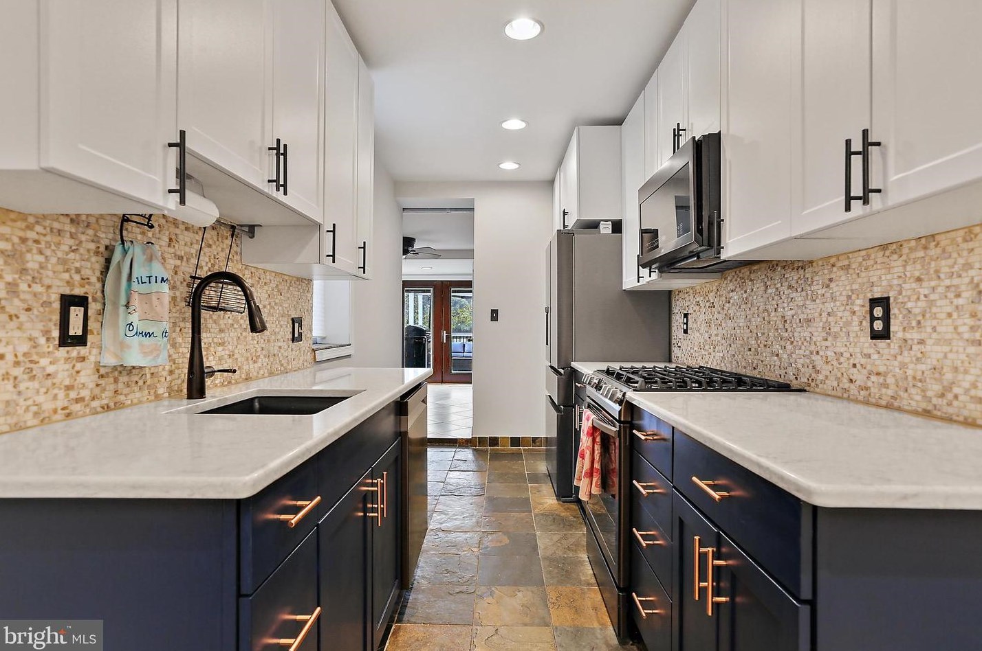 623 33 St, Baltimore MD 21211-2710 exterior