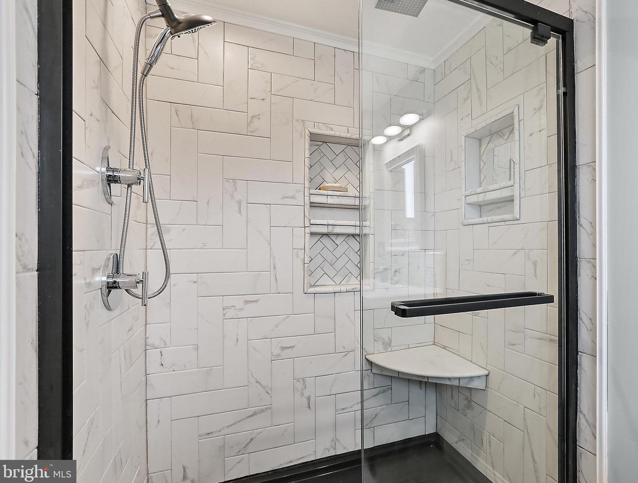 623 33 St, Baltimore MD 21211-2710 exterior