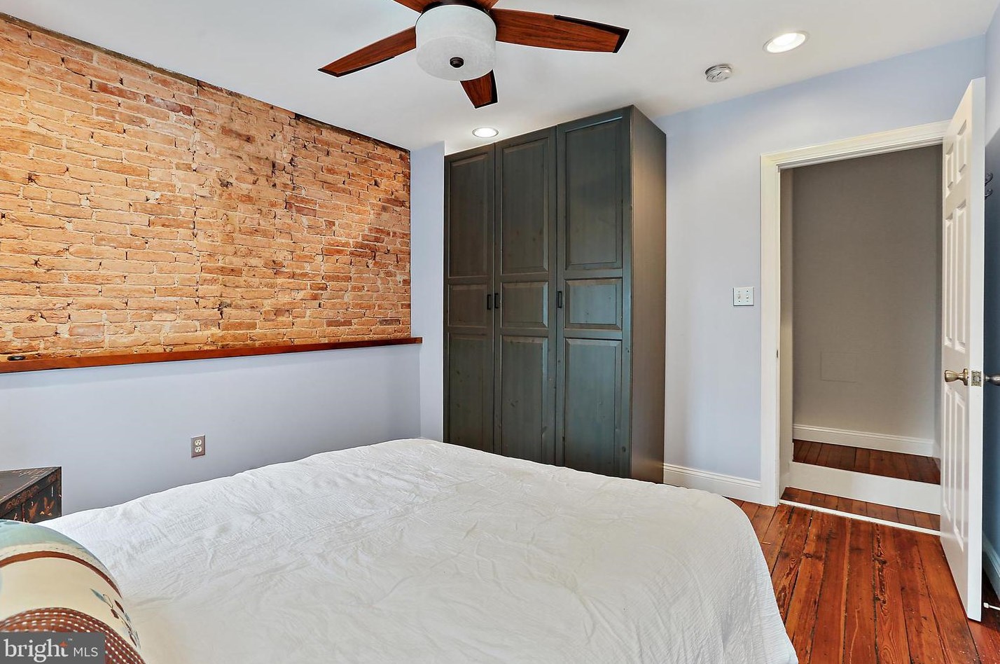 623 33 St, Baltimore MD 21211-2710 exterior