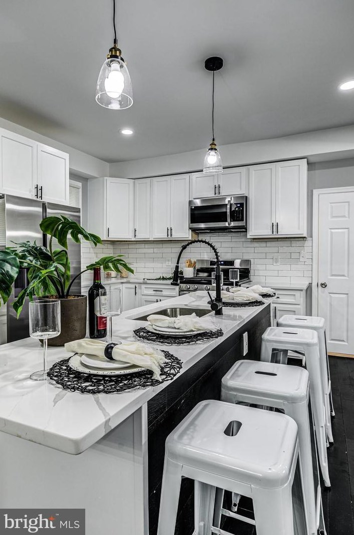 5011 Catalpha Rd, Baltimore MD  21214-2121 exterior