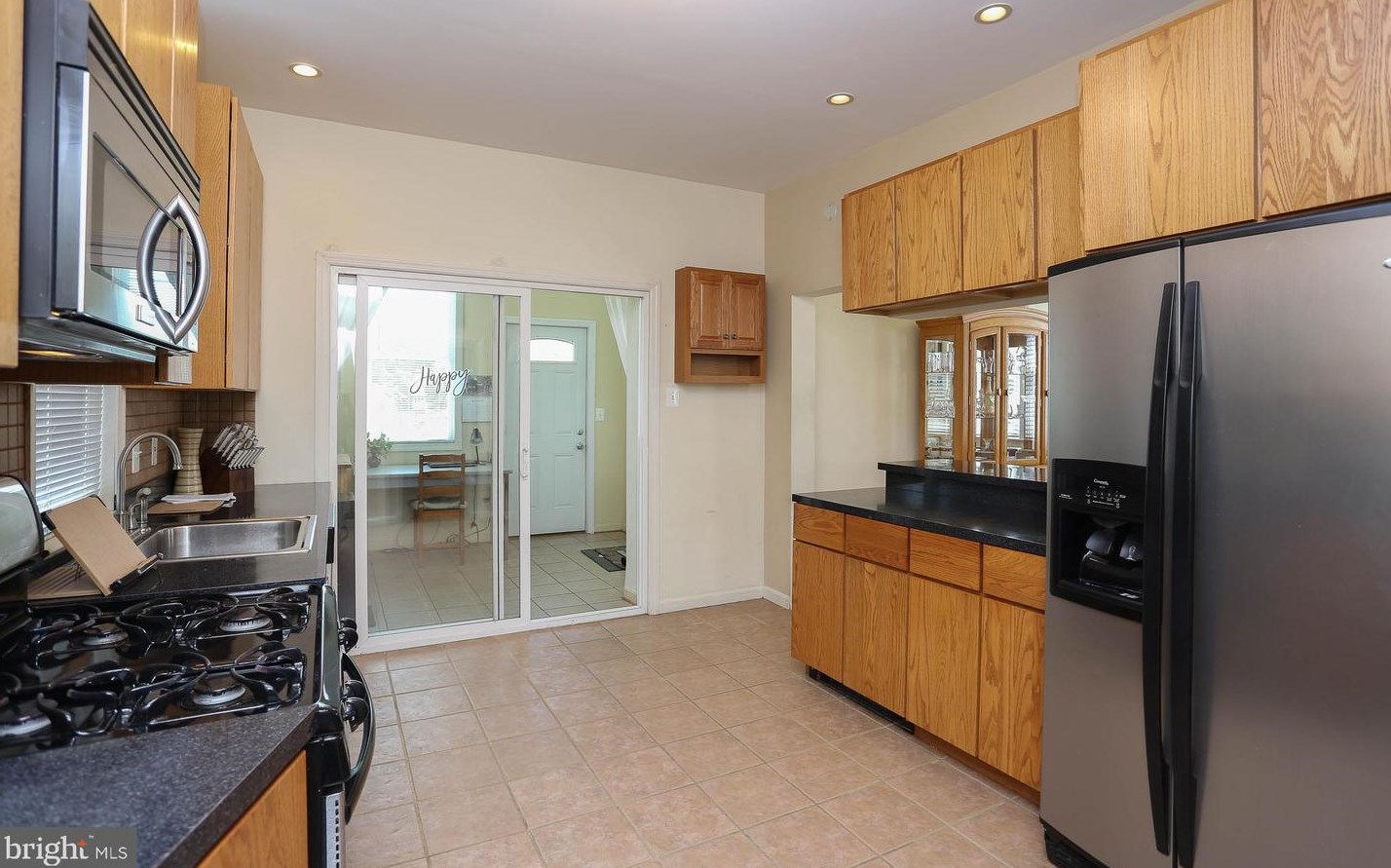 6721 Youngstown Ave, Baltimore MD  21222-1026 exterior