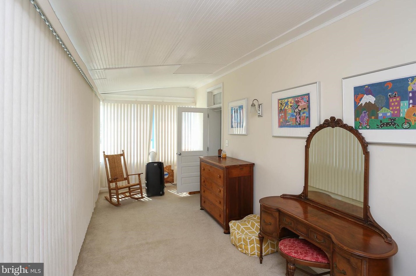 6721 Youngstown Ave, Baltimore MD  21222-1026 exterior