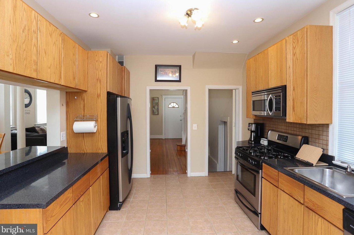 6721 Youngstown Ave, Baltimore MD  21222-1026 exterior