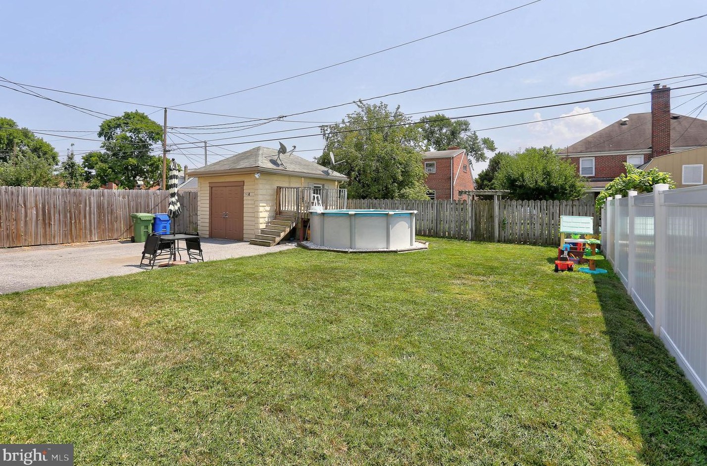 6721 Youngstown Ave, Baltimore MD  21222-1026 exterior