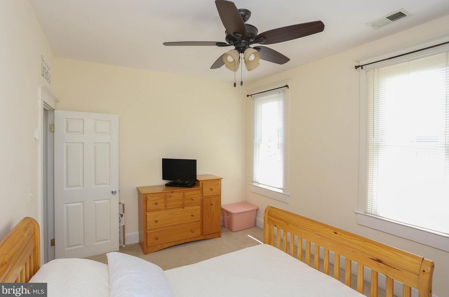 6721 Youngstown Ave, Baltimore MD  21222-1026 exterior