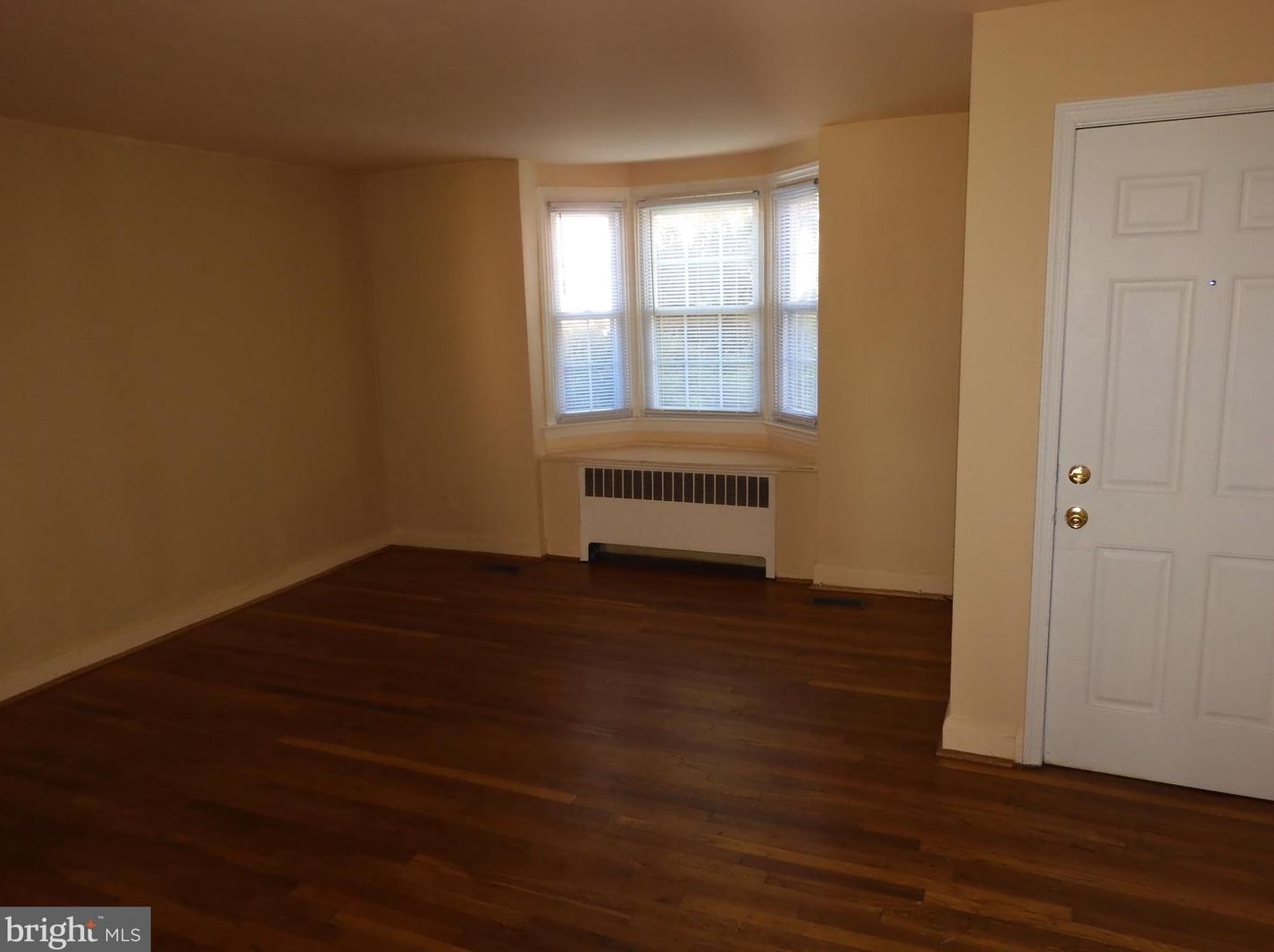 6109 Parkway Dr, Baltimore MD 21212-2794 exterior