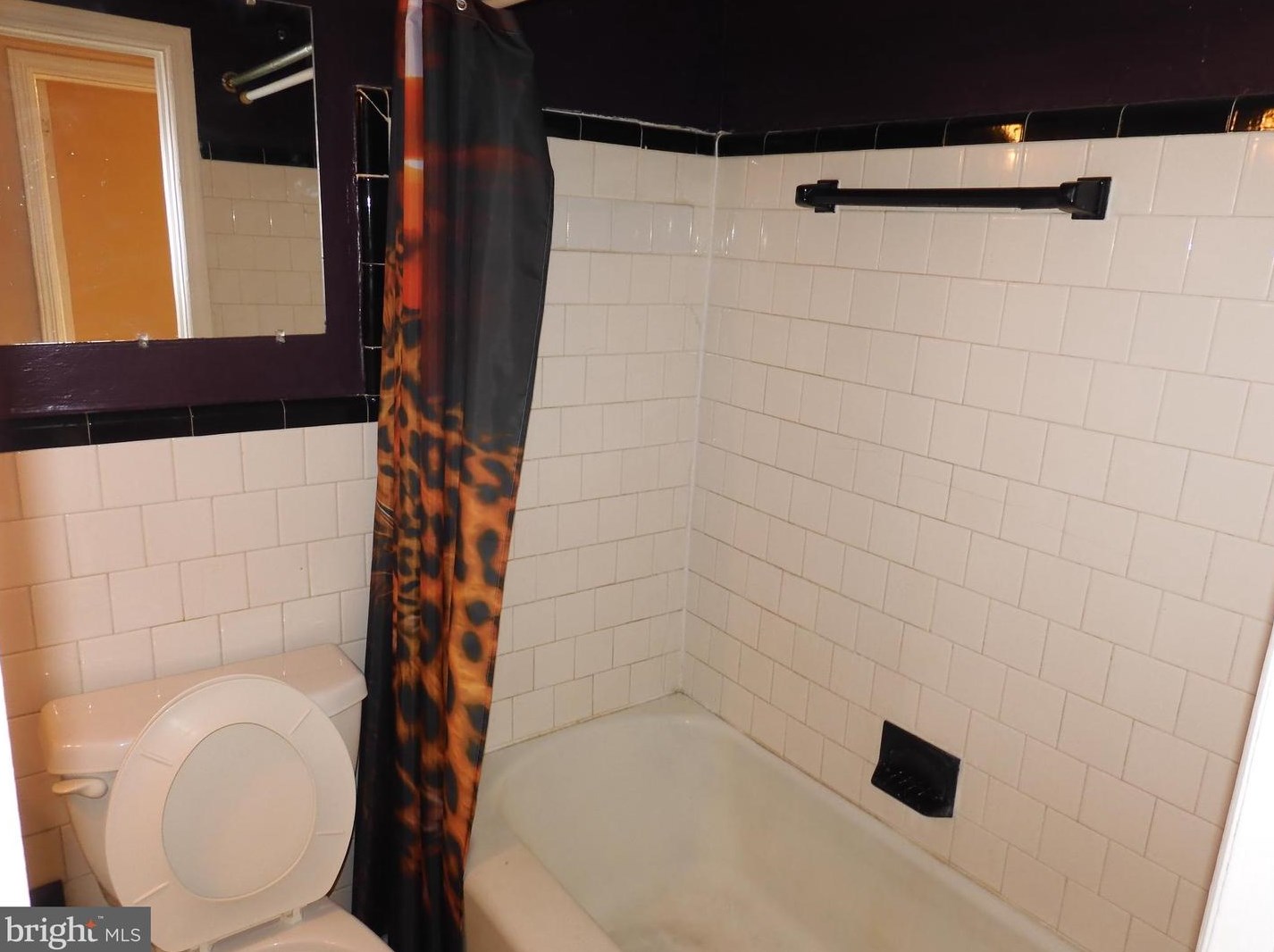 6109 Parkway Dr, Baltimore MD 21212-2794 exterior