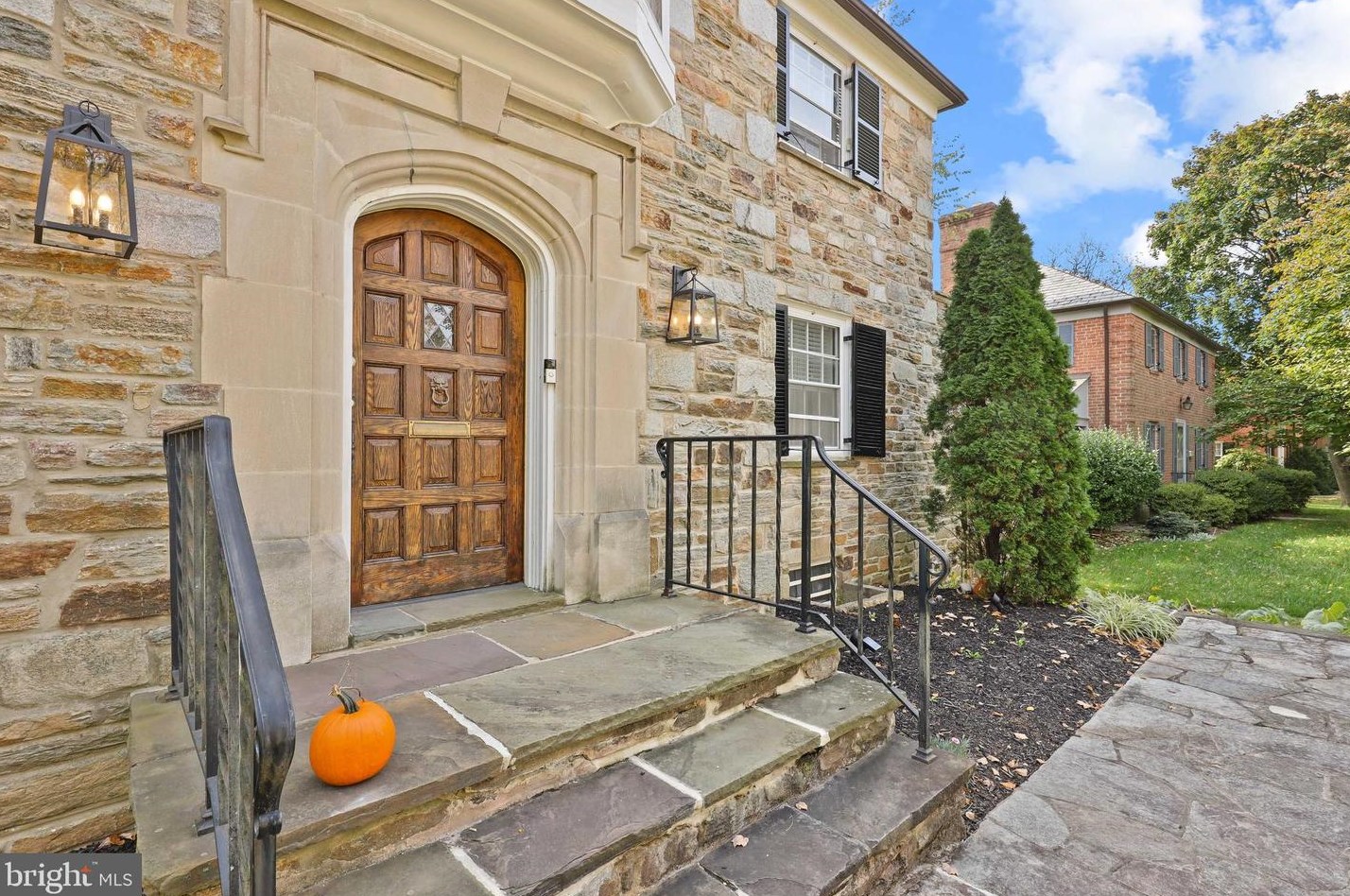 113 Northern Pkwy, Baltimore MD  21212-2902 exterior