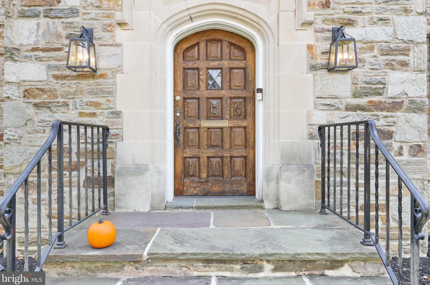 113 Northern Pkwy, Baltimore MD  21212-2902 exterior
