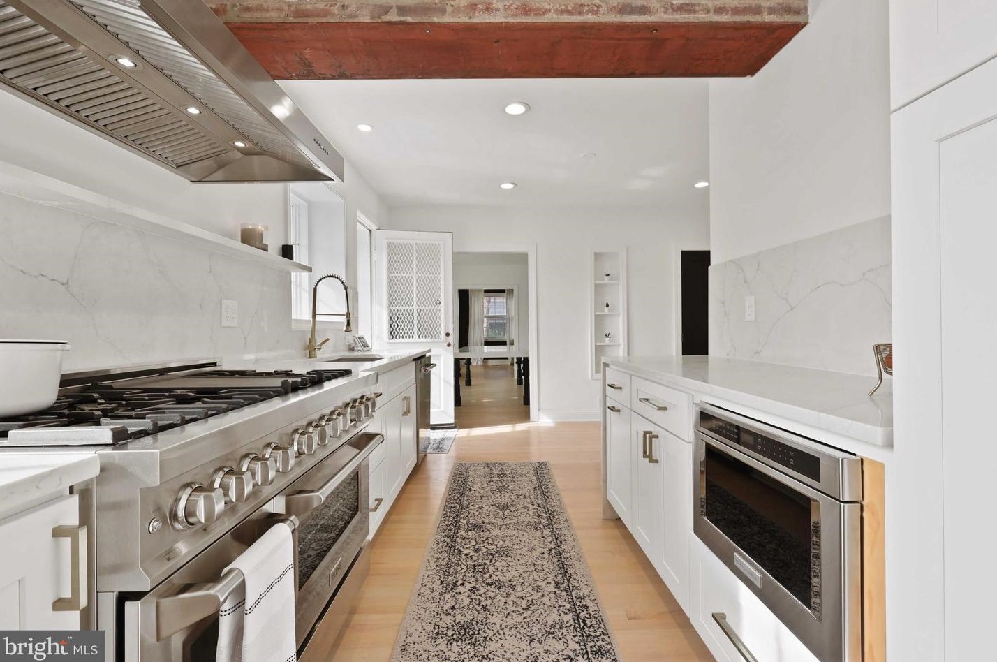 113 Northern Pkwy, Baltimore MD  21212-2902 exterior