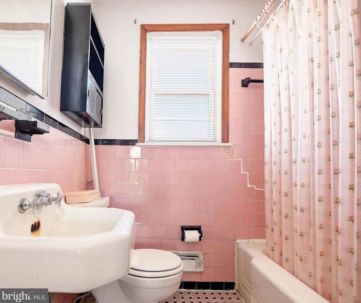 800 Umbra St, Baltimore MD  21224-4611 exterior