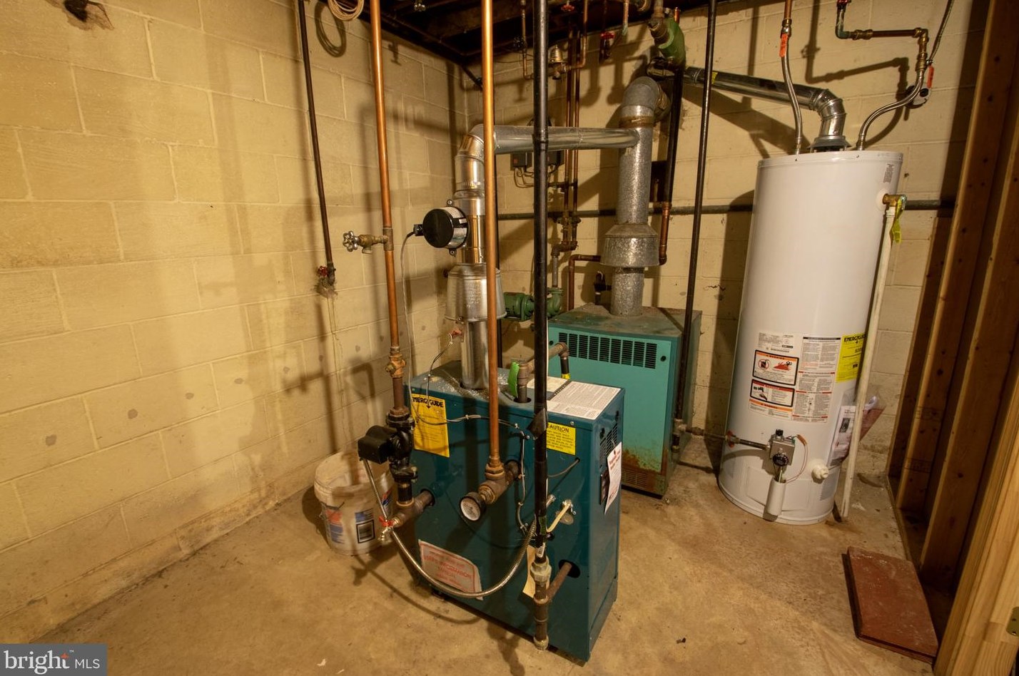 7709 Windy Rdg, Baltimore MD  21236-4412 exterior