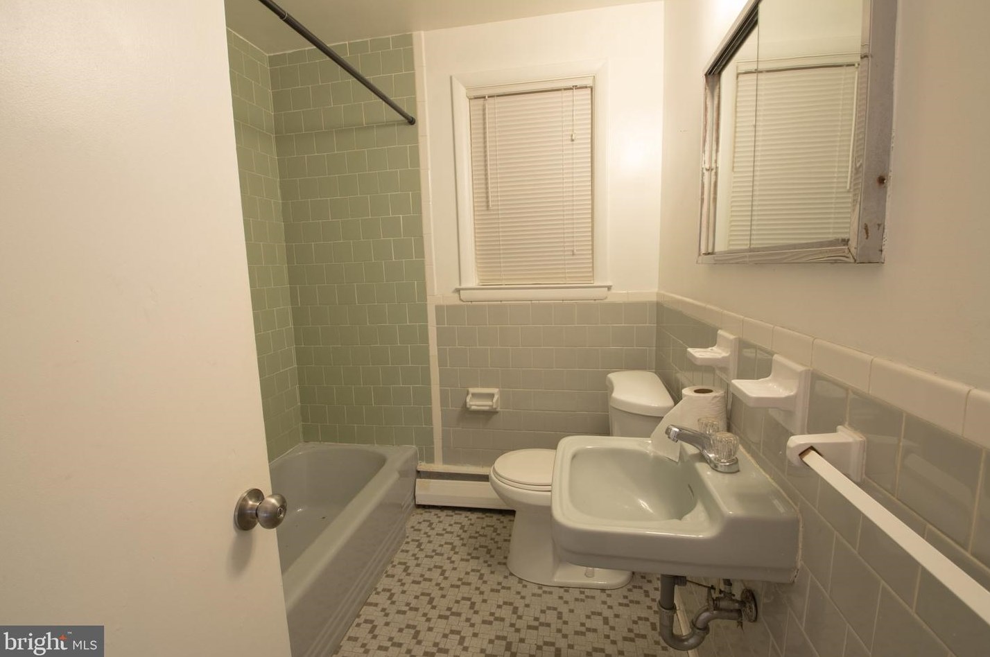 7709 Windy Rdg, Baltimore MD  21236-4412 exterior