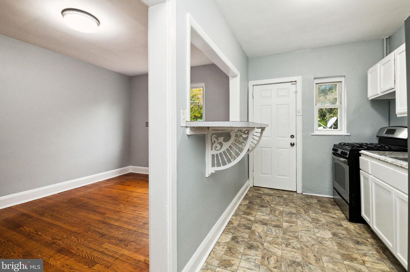 3950 Brooklyn Ave, Baltimore MD  21225-2124 exterior