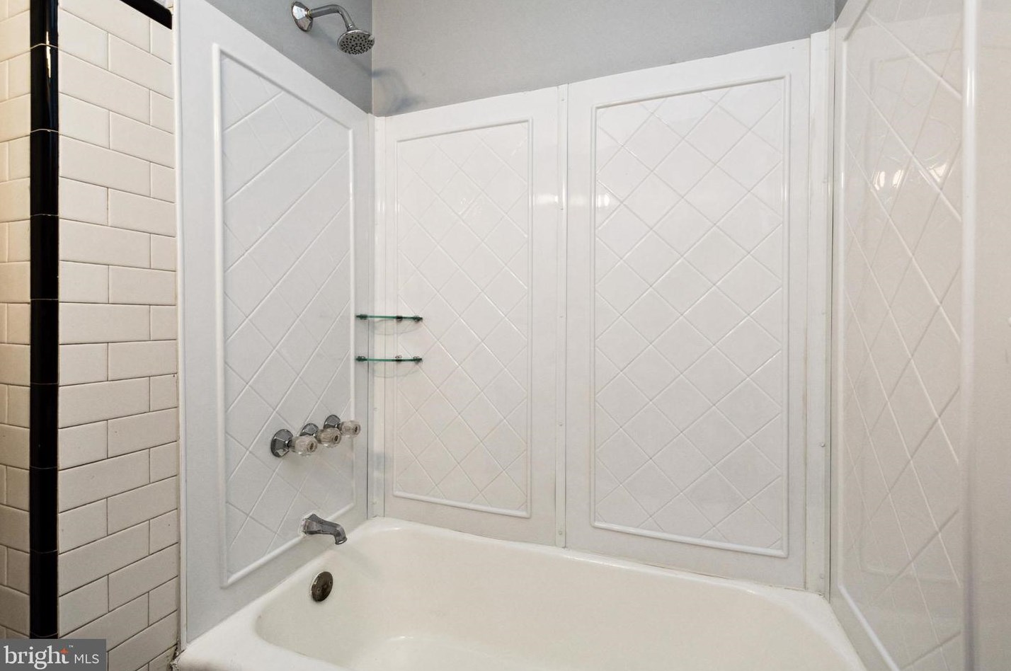 3950 Brooklyn Ave, Baltimore MD  21225-2124 exterior