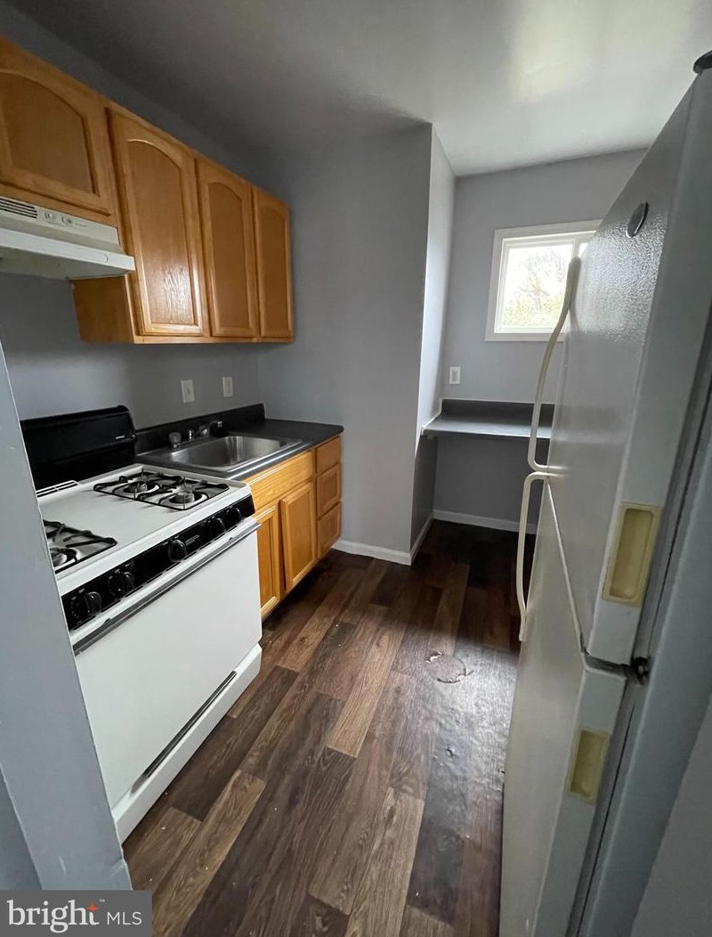 3426 6th St, Baltimore MD  21225-1902 exterior