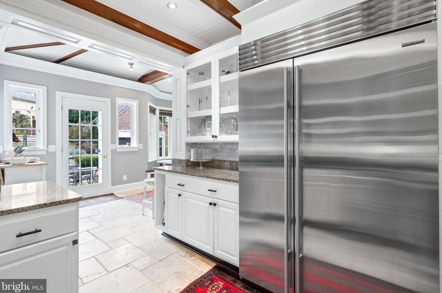 912 University Pkwy, Baltimore MD  21210-2716 exterior