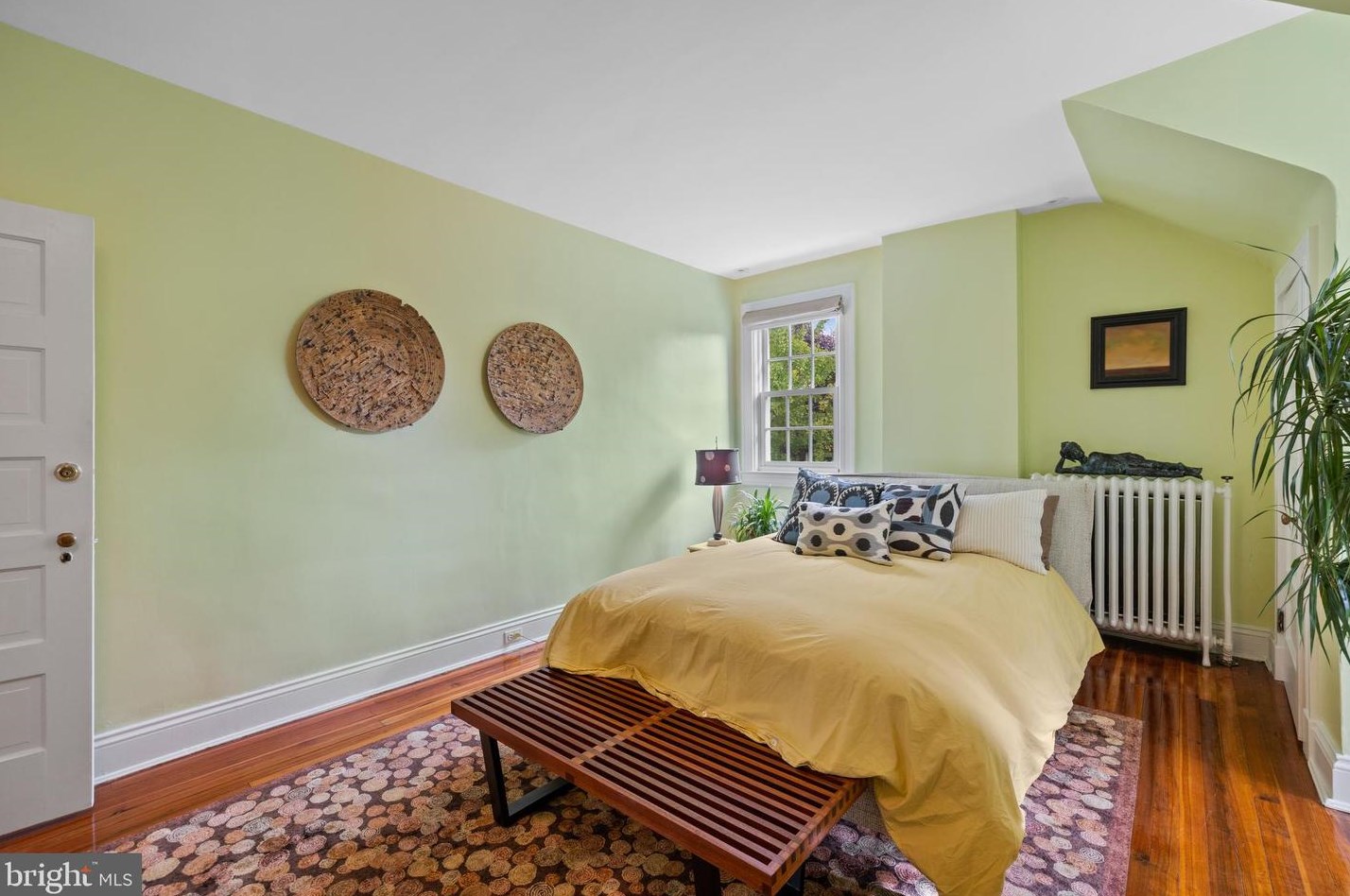 912 University Pkwy, Baltimore MD  21210-2716 exterior