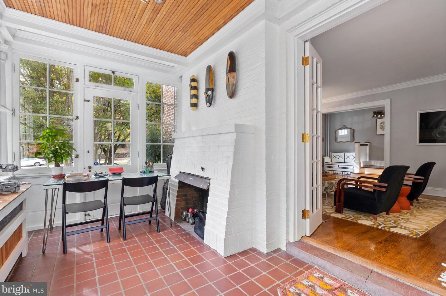 912 University Pkwy, Baltimore MD  21210-2716 exterior