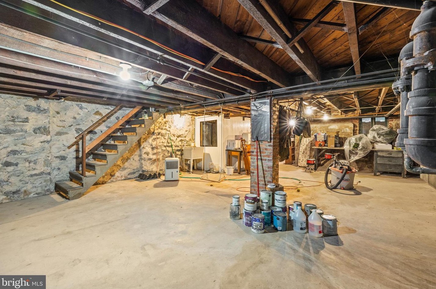 912 University Pkwy, Baltimore MD  21210-2716 exterior