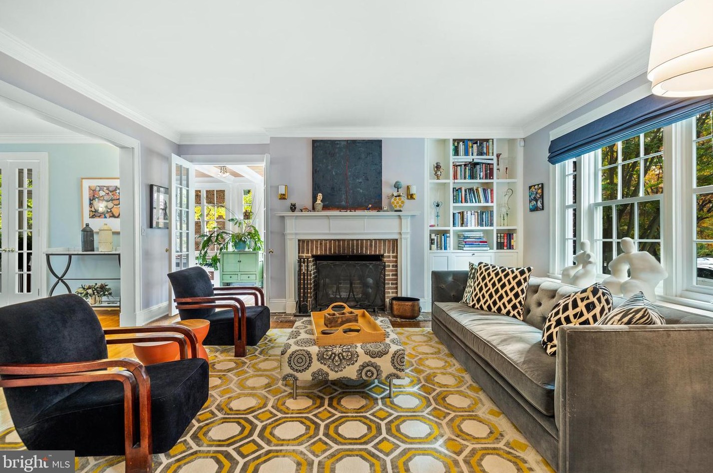 912 University Pkwy, Baltimore MD  21210-2716 exterior