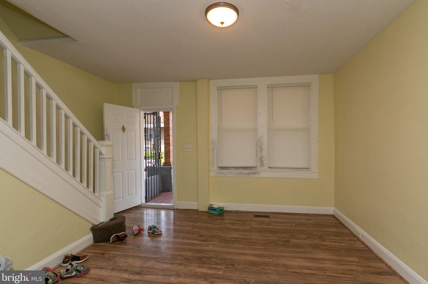 2878 Pelham Ave, Baltimore MD  21213-1220 exterior