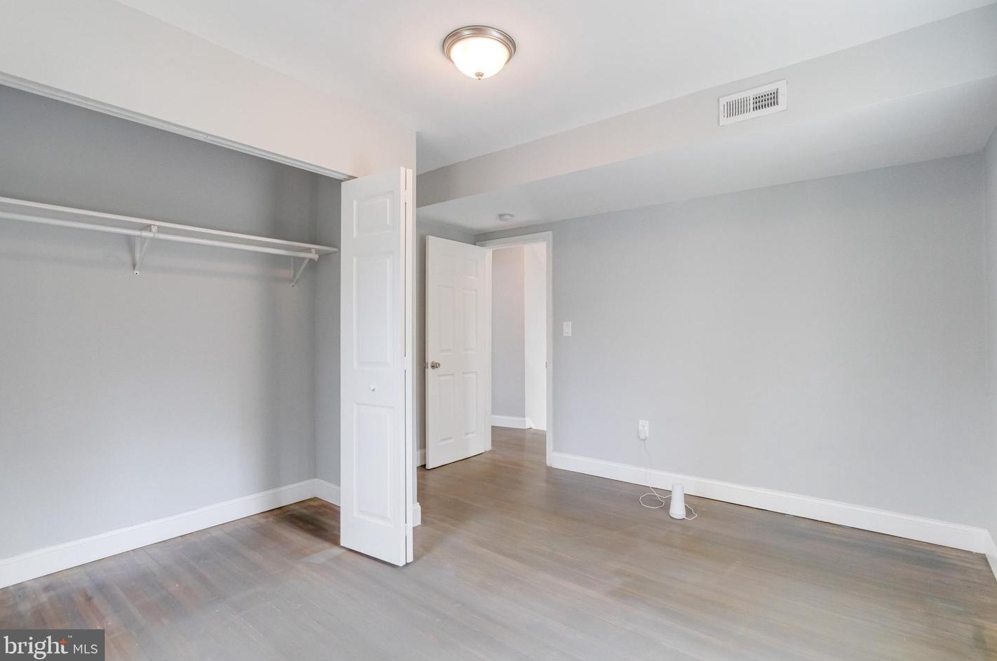 6105 Everall Ave, Baltimore MD  21206-1930 exterior