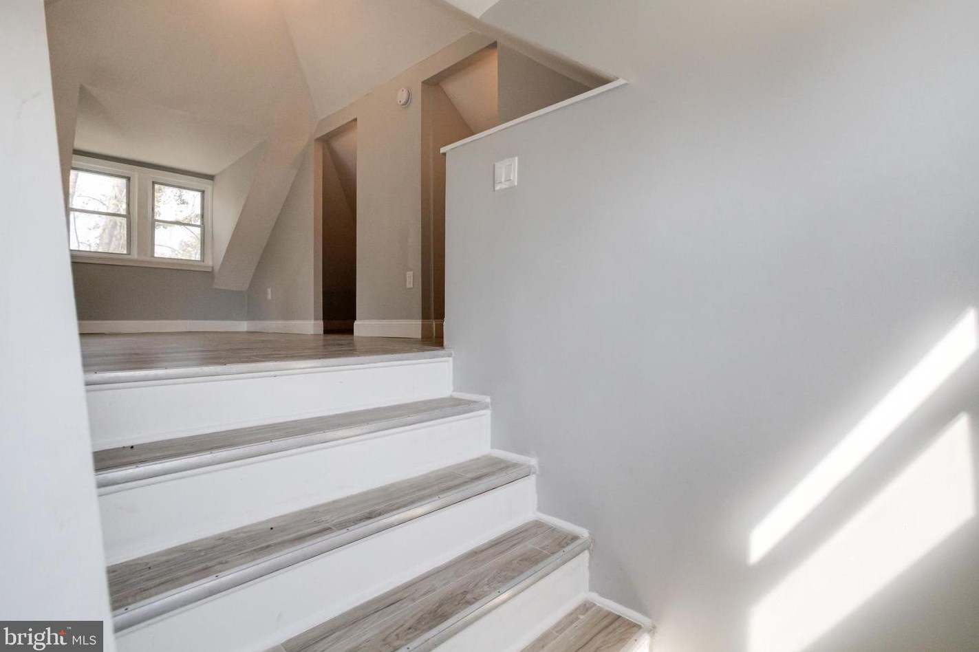 6105 Everall Ave, Baltimore MD  21206-1930 exterior