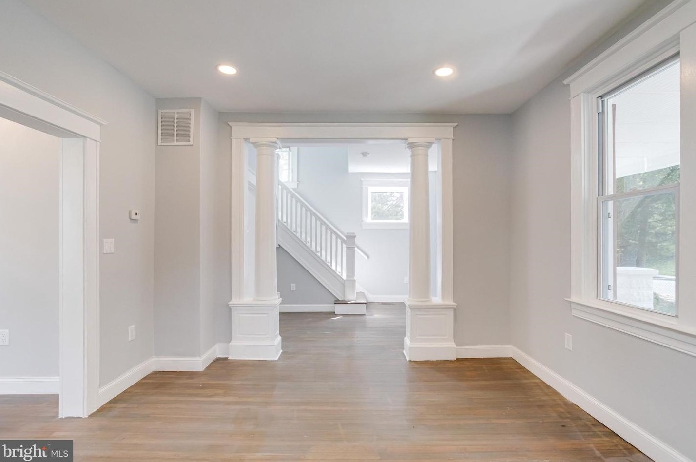 6105 Everall Ave, Baltimore MD  21206-1930 exterior
