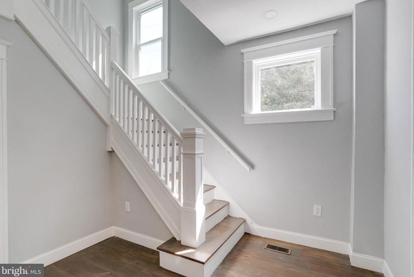 6105 Everall Ave, Baltimore MD  21206-1930 exterior