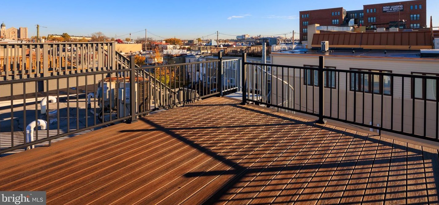 943 Baylis St, Baltimore MD  21224-5241 exterior