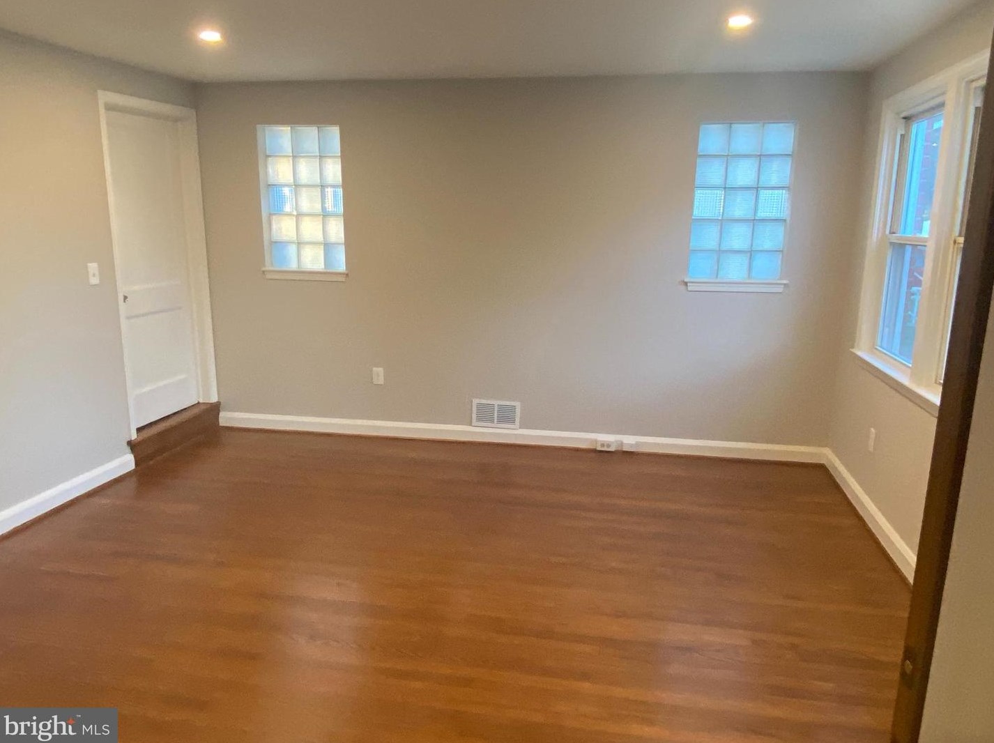 3225 Chesley Ave, Baltimore MD  21234-7815 exterior