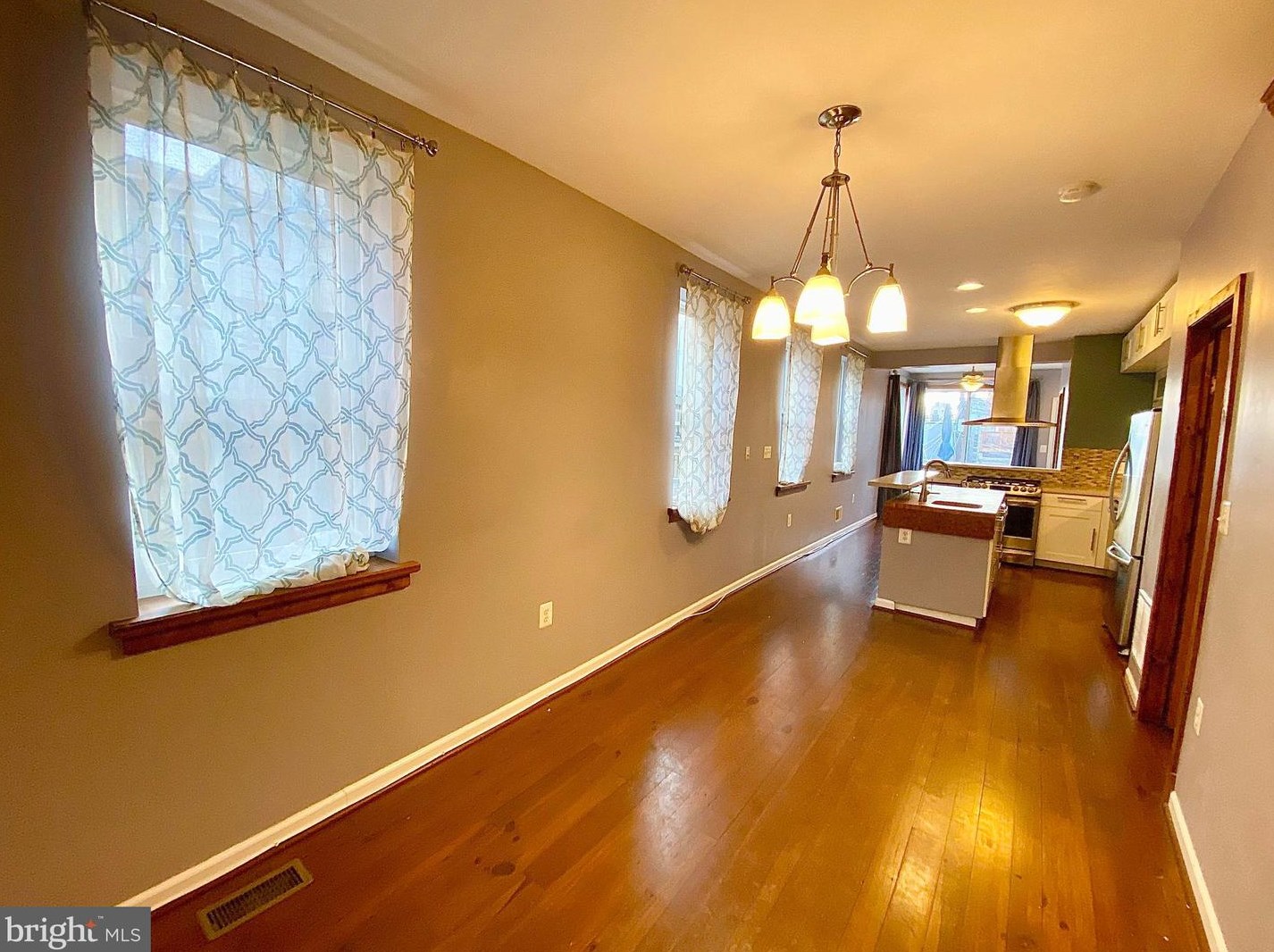 1116 Conkling St, Baltimore MD  21224-5209 exterior
