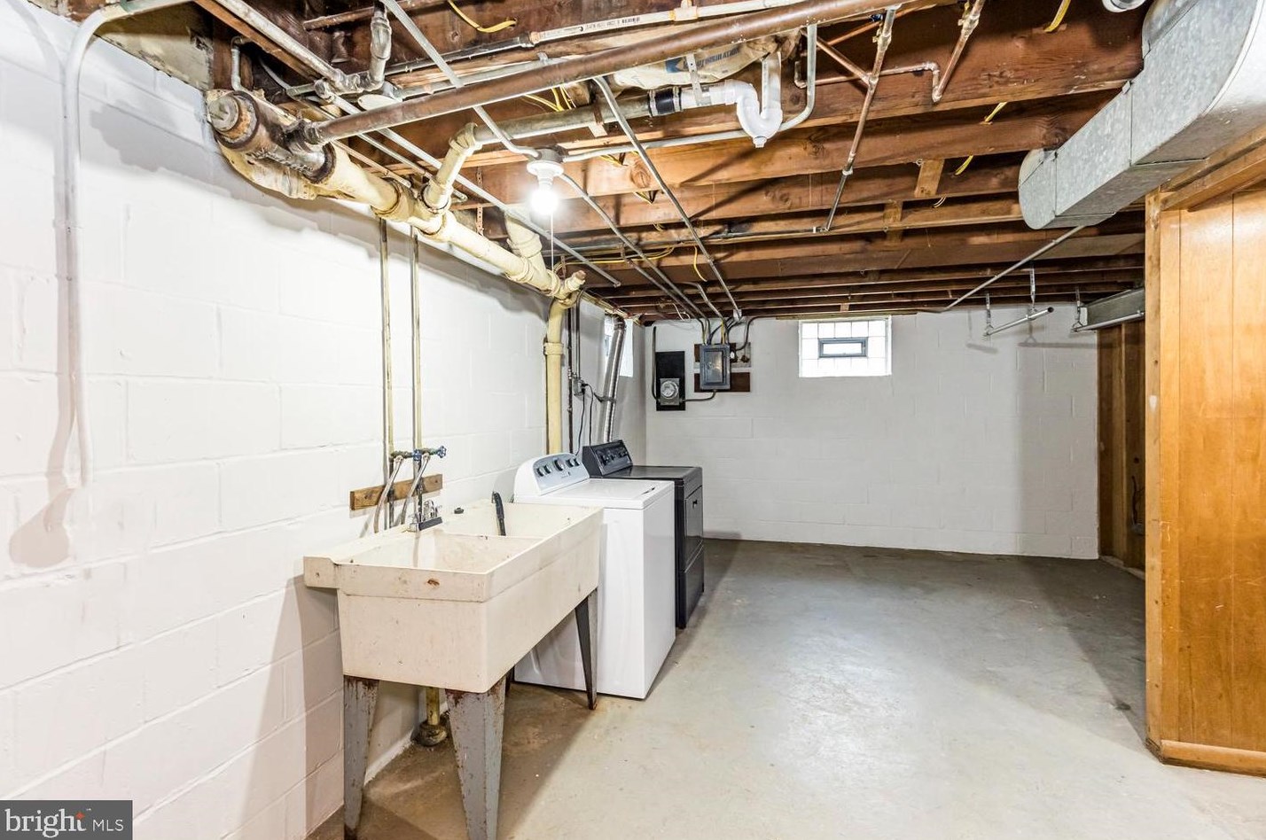 4420 Buena Vista Ave, Baltimore MD 21211-1206 exterior