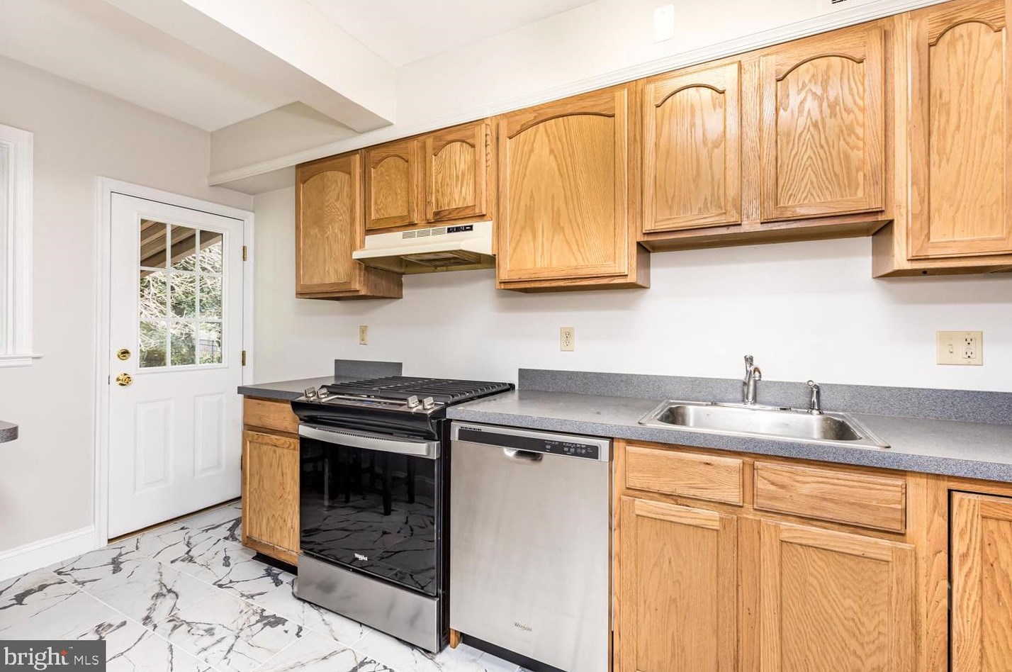 4420 Buena Vista Ave, Baltimore MD 21211-1206 exterior