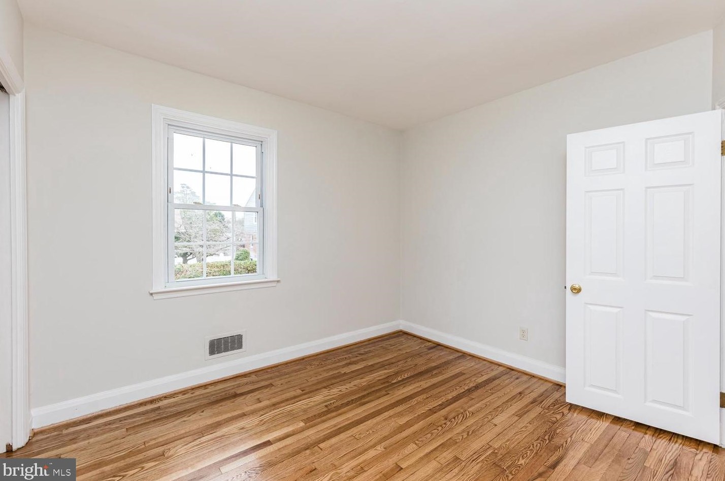 4420 Buena Vista Ave, Baltimore MD 21211-1206 exterior