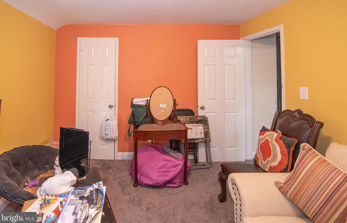 5738 Edgepark Rd, Baltimore MD  21239-3242 exterior