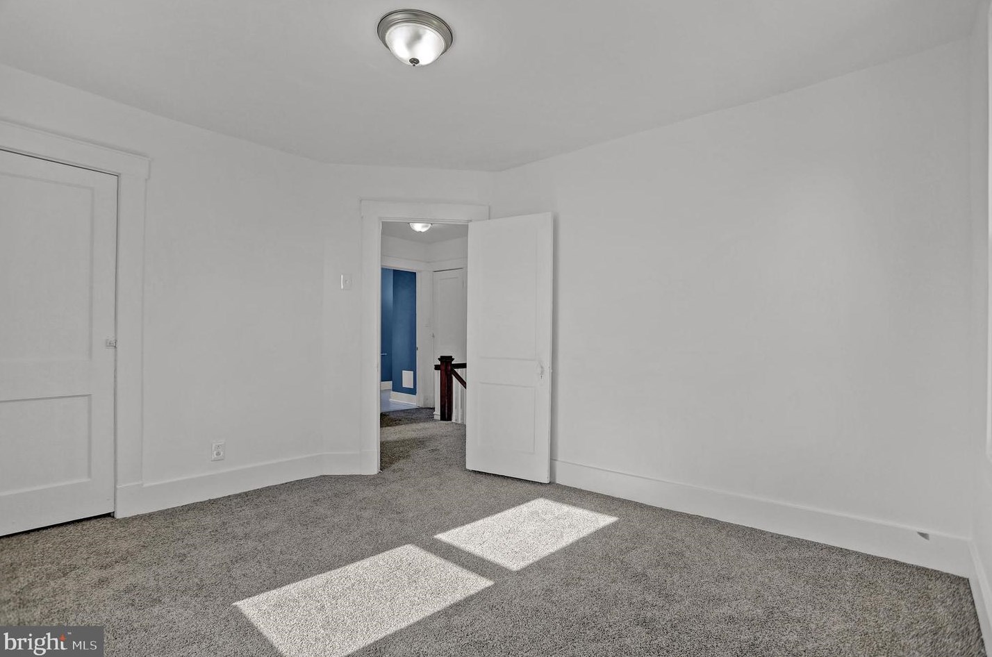 5303 Midwood Ave, Baltimore MD  21212-4304 exterior