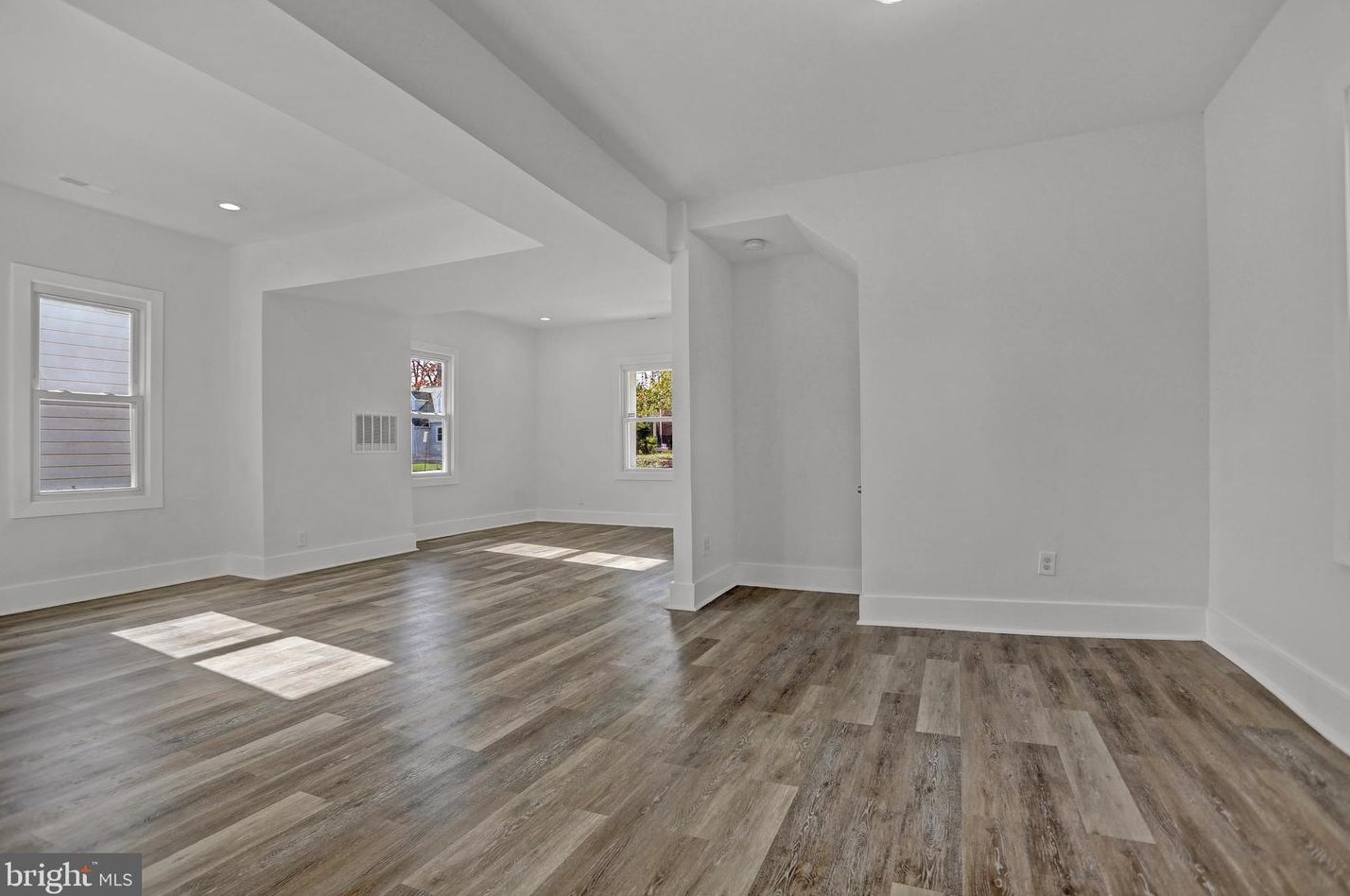 5303 Midwood Ave, Baltimore MD  21212-4304 exterior