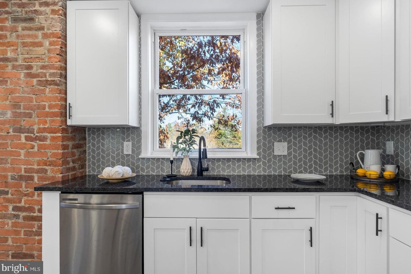 1218 Northern Pkwy, Baltimore MD  21209-3715 exterior