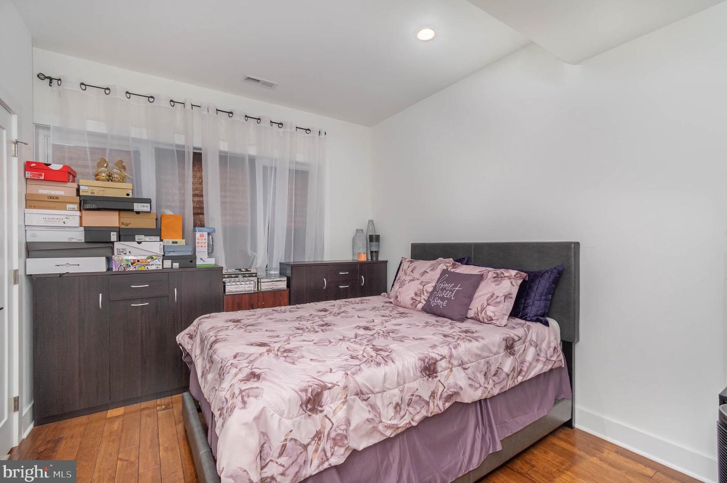 2237 Essex St, Baltimore MD  21231-3213 exterior